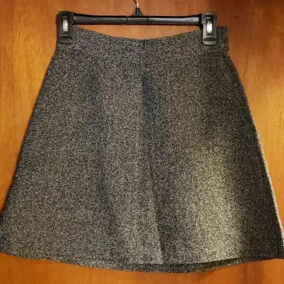 Loft brand Ladies skirt - Picture 2 of 2
